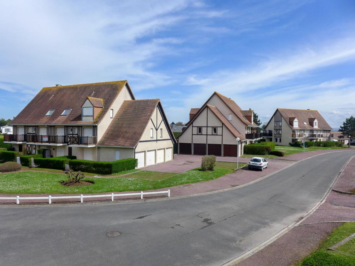 Apartment La Cote Fleurie-3 By Interhome Merville-Franceville-Plage Eksteriør billede